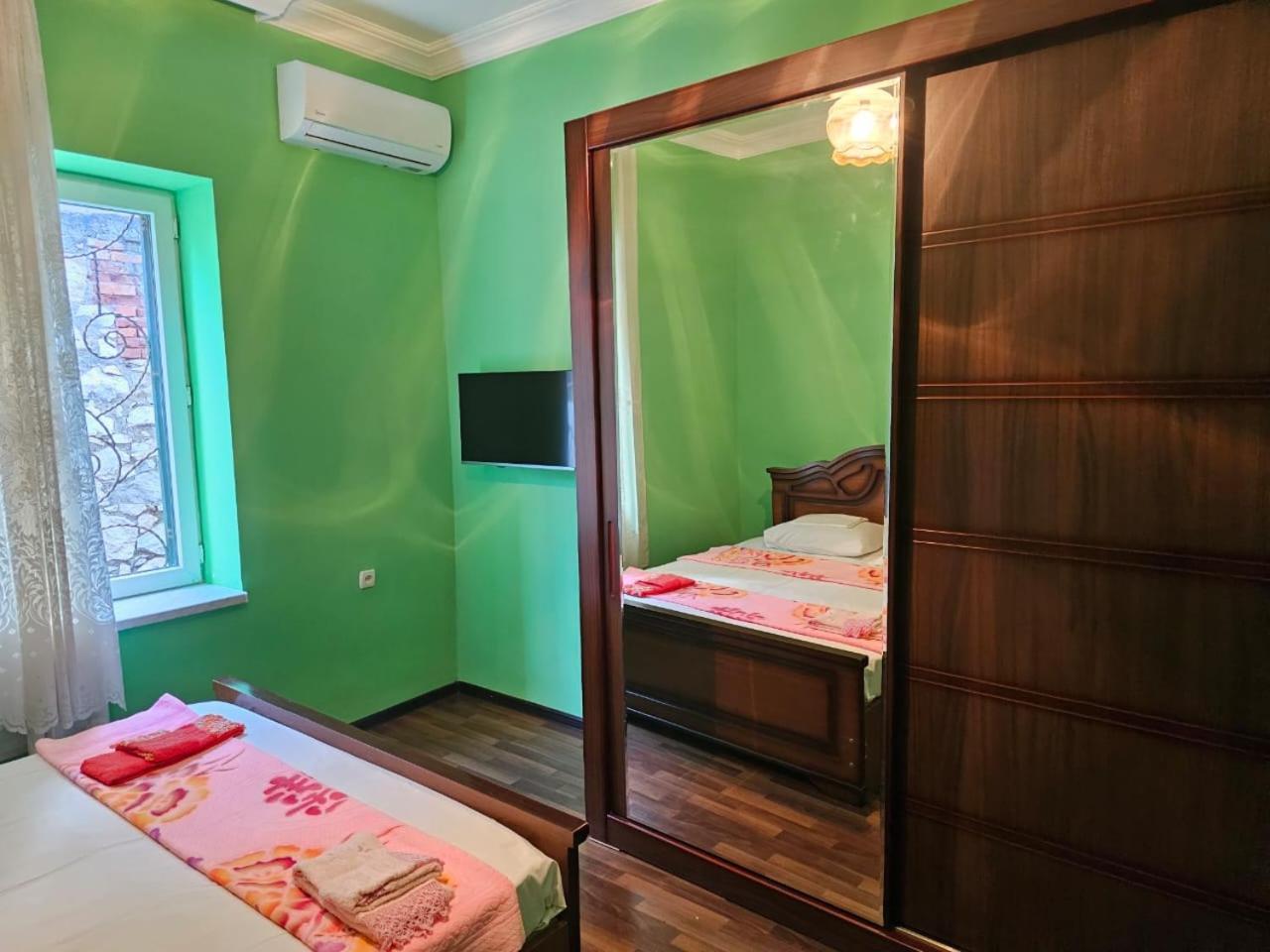 Guest House Amo Кутаїсі Екстер'єр фото