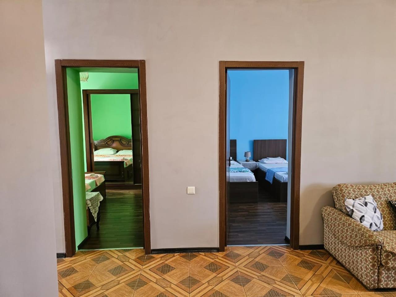 Guest House Amo Кутаїсі Екстер'єр фото