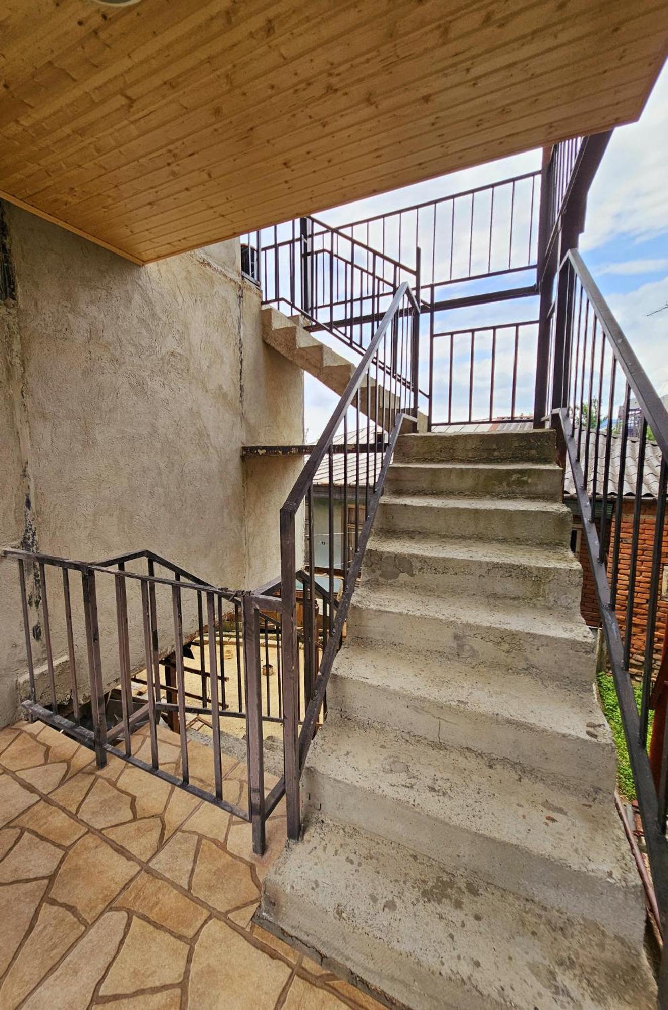Guest House Amo Кутаїсі Екстер'єр фото