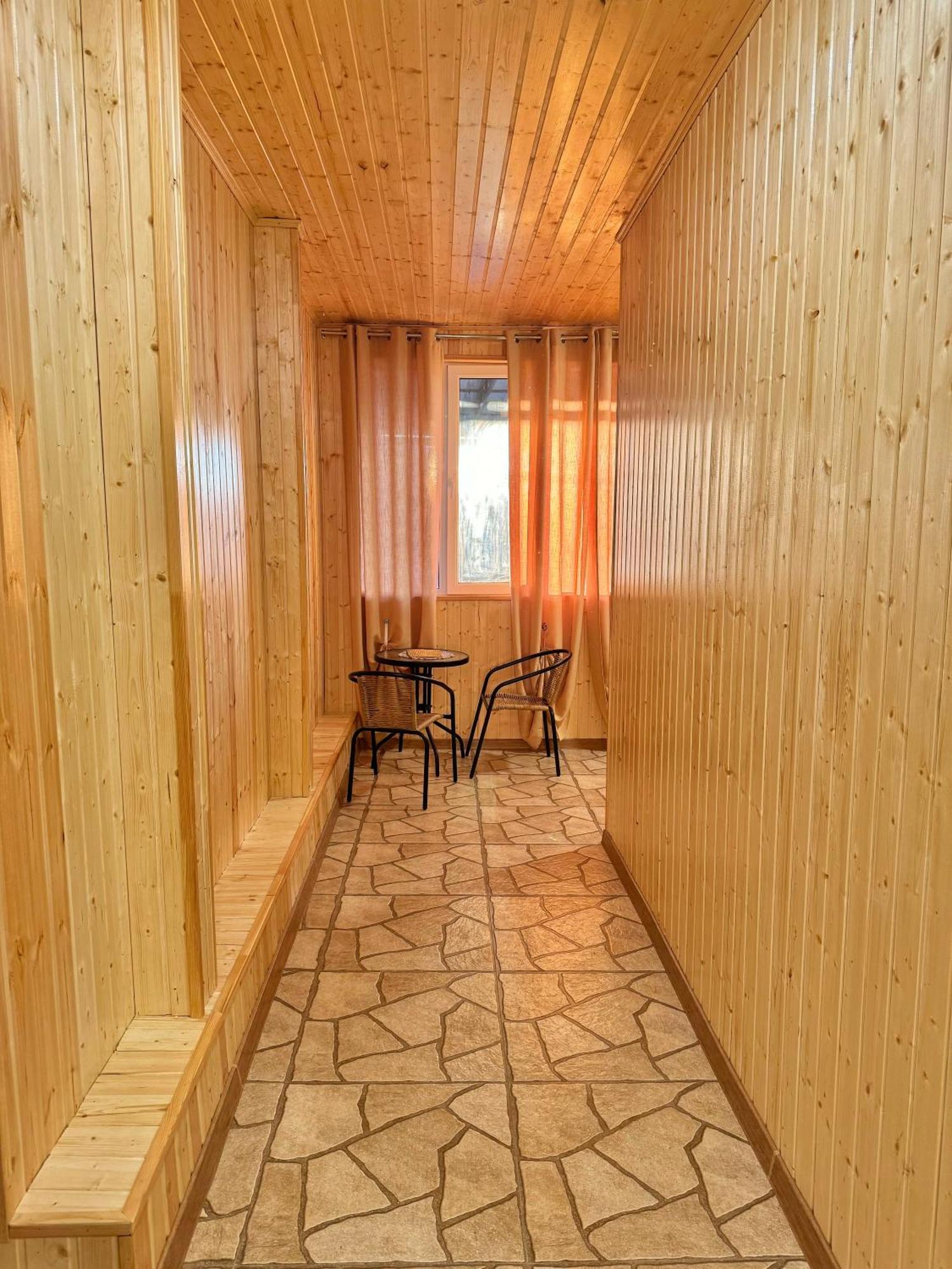 Guest House Amo Кутаїсі Екстер'єр фото